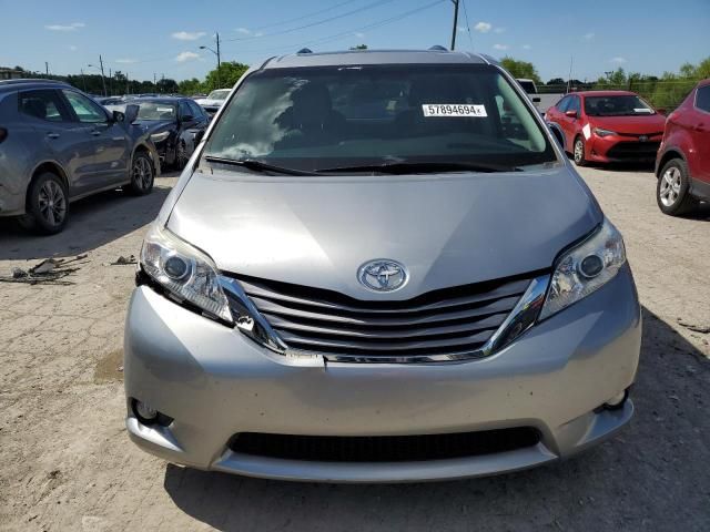 2015 Toyota Sienna XLE