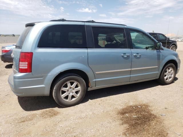 2010 Chrysler Town & Country Touring