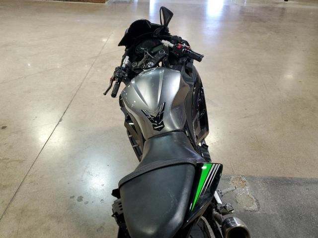 2015 Kawasaki EX300 A