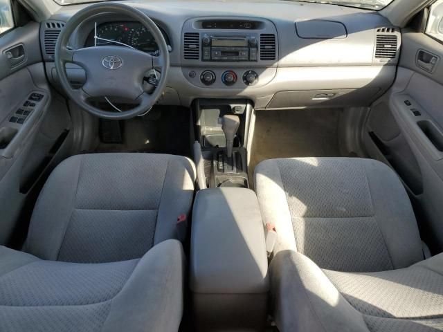 2004 Toyota Camry LE