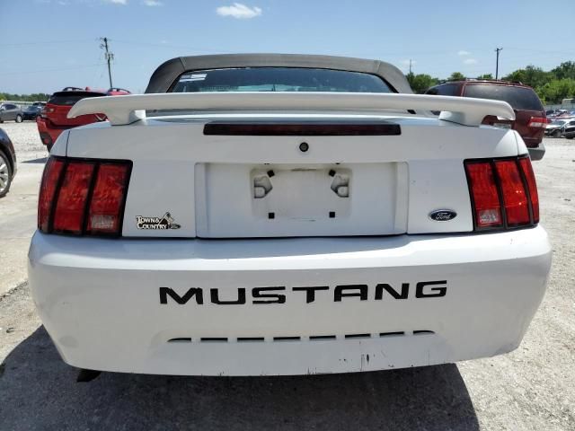 2004 Ford Mustang