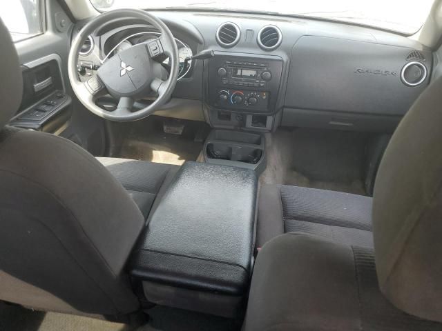 2007 Mitsubishi Raider LS