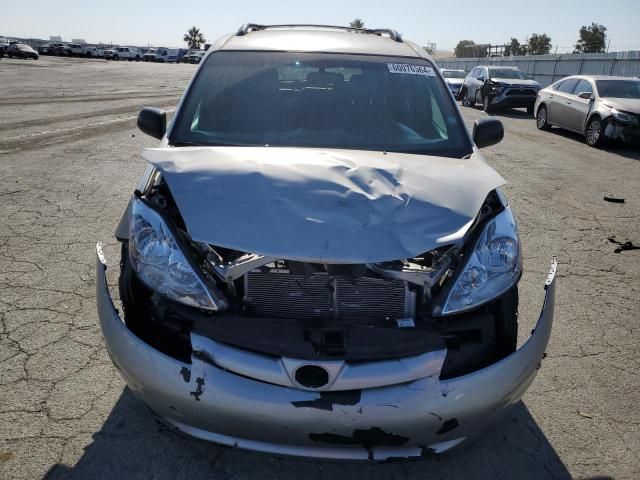 2009 Toyota Sienna CE