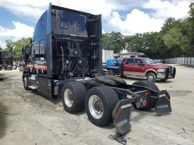 2015 Freightliner Cascadia 125