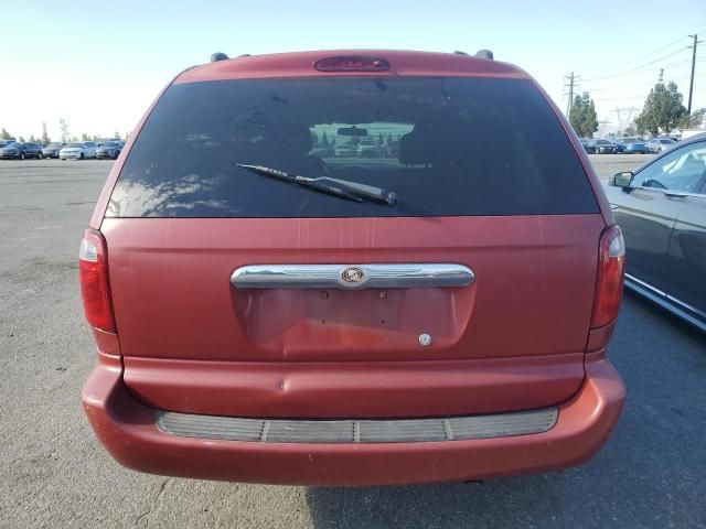 2003 Chrysler Town & Country EX