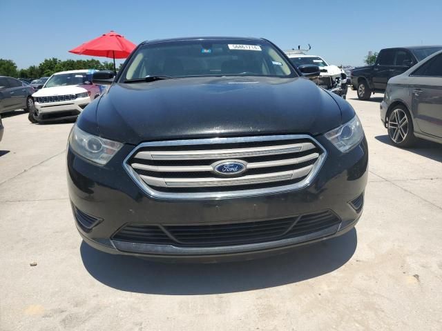 2013 Ford Taurus SE