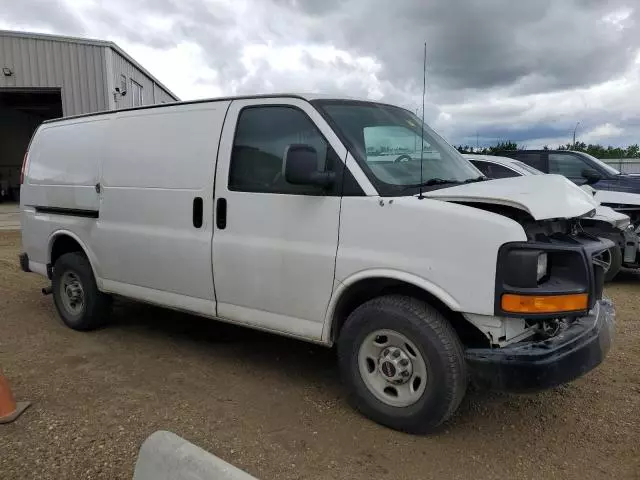 2014 GMC Savana G3500