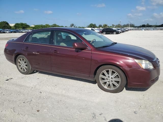 2005 Toyota Avalon XL