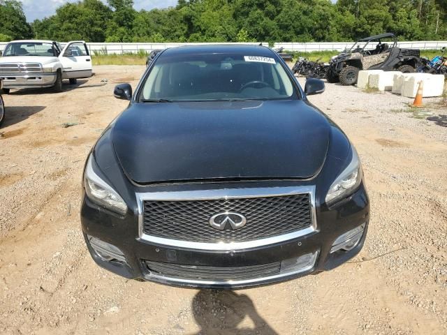 2015 Infiniti Q70 3.7