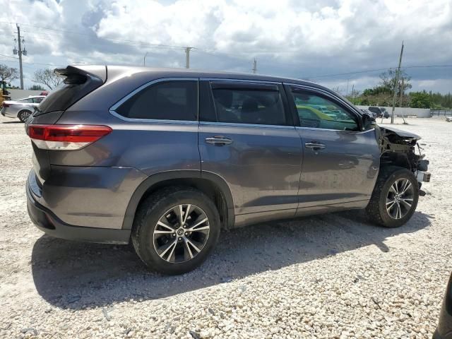 2018 Toyota Highlander LE