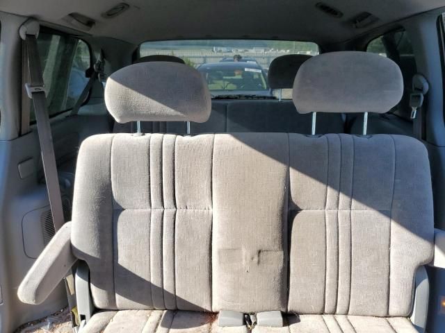 2001 Toyota Sienna LE