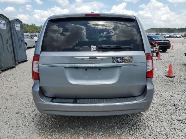 2013 Chrysler Town & Country Touring