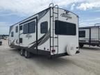 2018 Arrow 5th Wheel