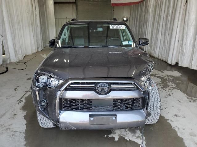 2023 Toyota 4runner SE