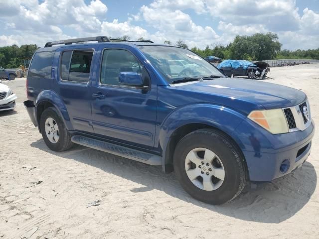 2006 Nissan Pathfinder LE