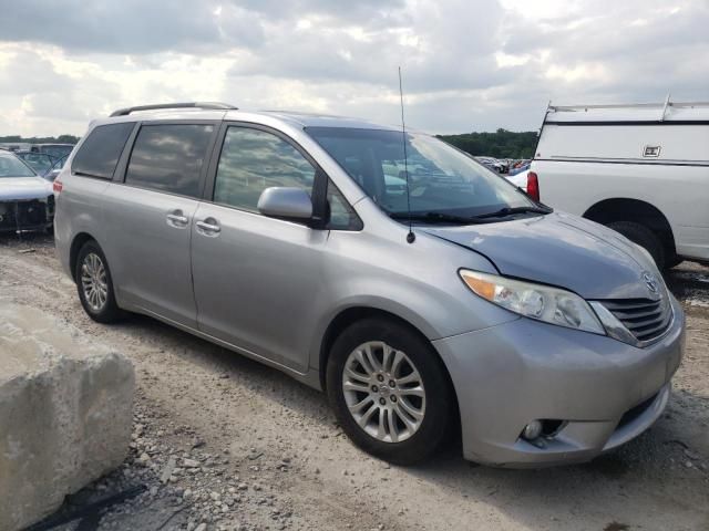 2012 Toyota Sienna XLE