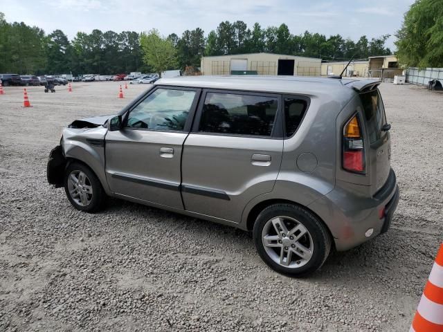 2010 KIA Soul +