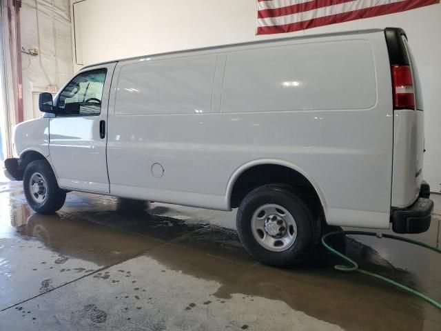 2022 Chevrolet Express G2500