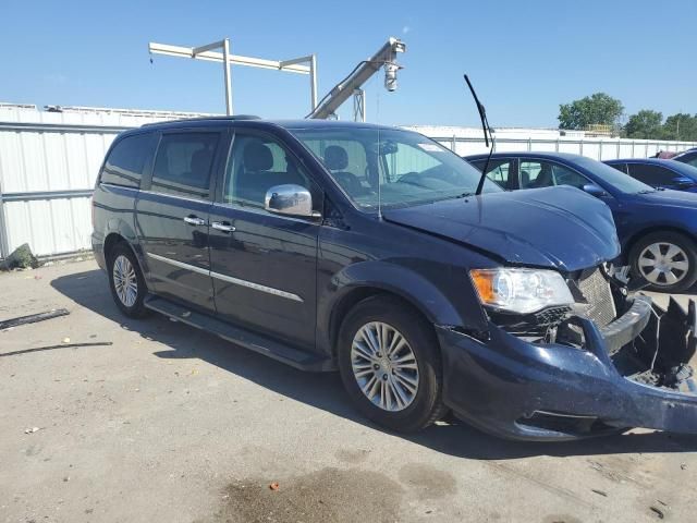 2015 Chrysler Town & Country Touring L