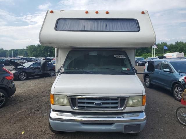 2003 Ford Econoline E450 Super Duty Cutaway Van