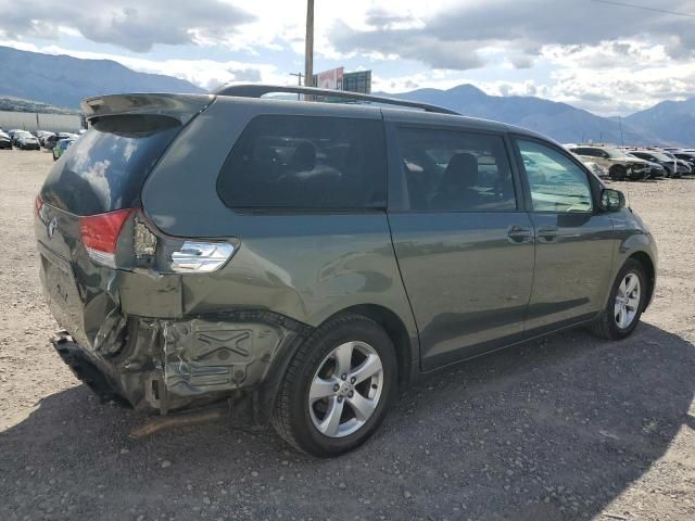 2011 Toyota Sienna LE