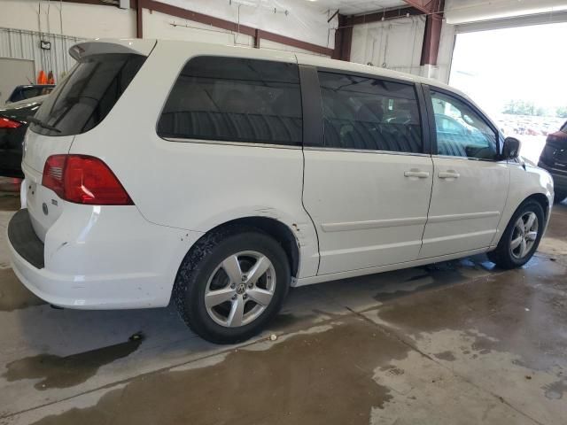 2009 Volkswagen Routan SE