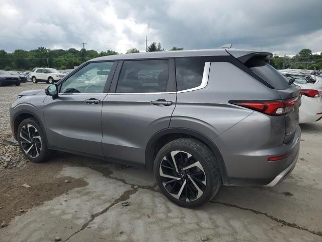 2022 Mitsubishi Outlander SE