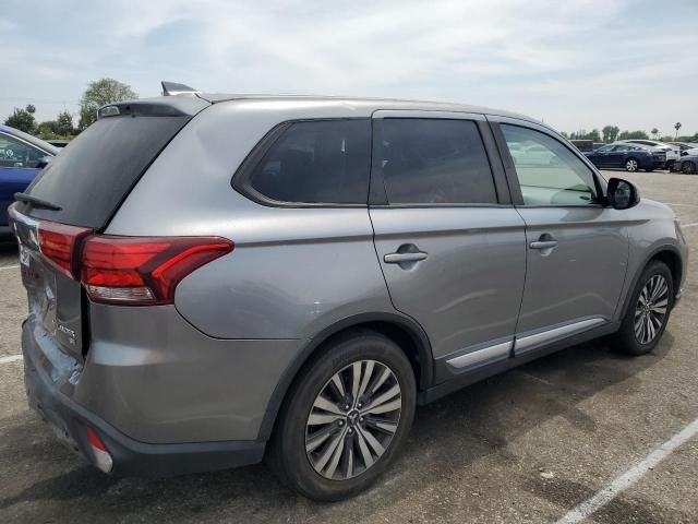 2019 Mitsubishi Outlander SE