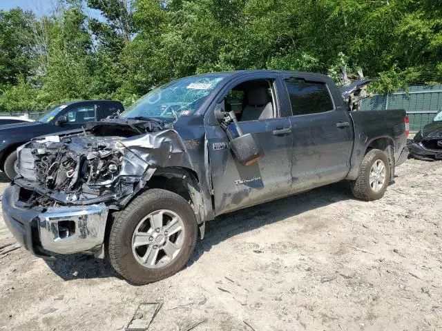 2016 Toyota Tundra Crewmax SR5