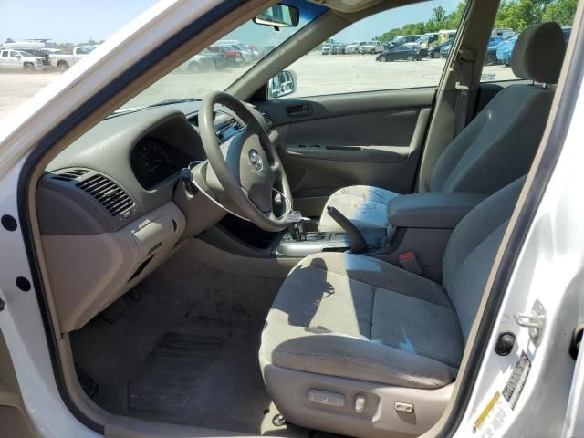 2004 Toyota Camry LE