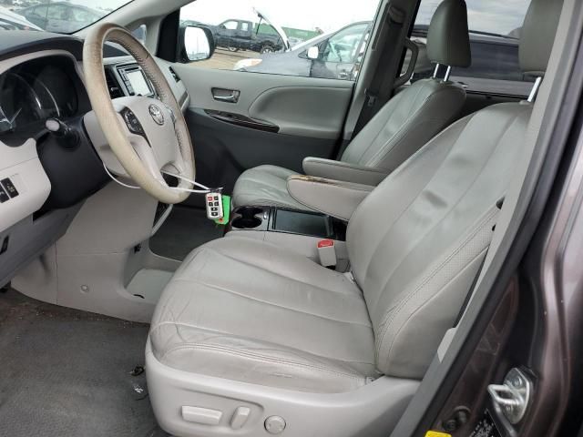 2013 Toyota Sienna XLE