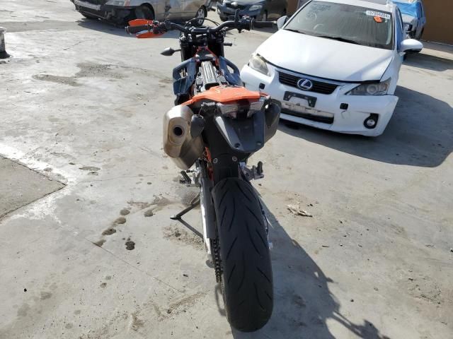 2023 KTM 690 SMC R