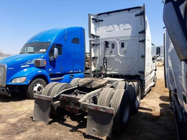 2017 Freightliner Cascadia 125