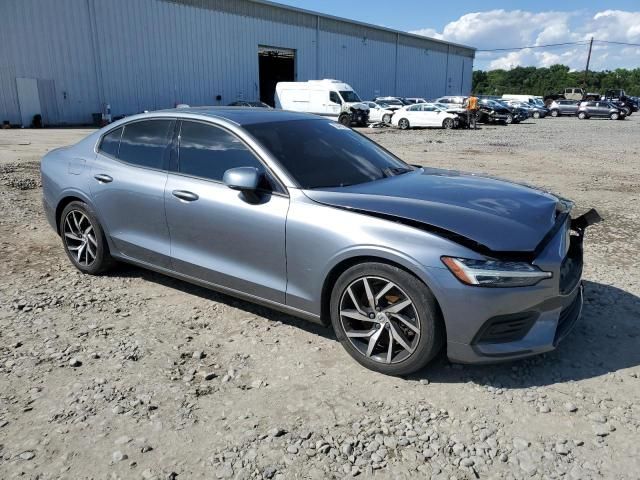 2019 Volvo S60 T6 Momentum