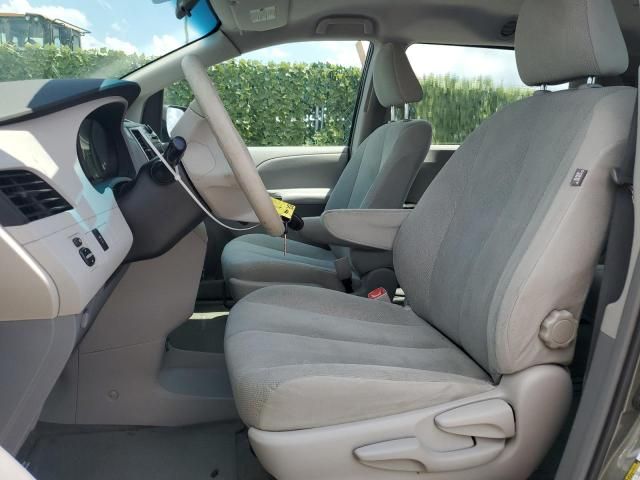 2011 Toyota Sienna