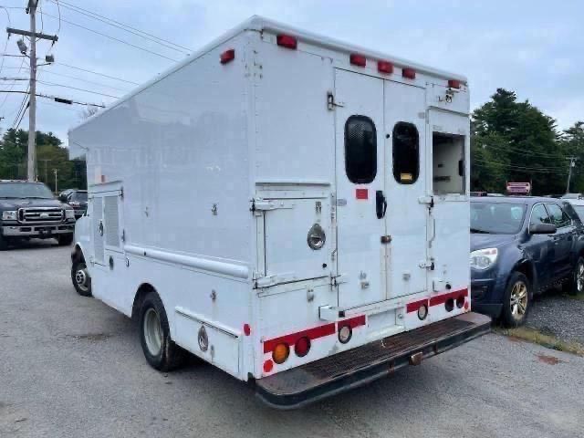 2007 GMC Savana Cutaway G3500