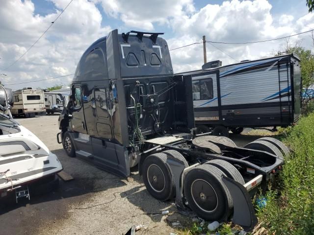 2022 Freightliner Cascadia 126