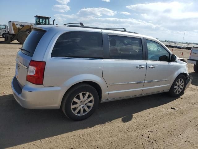 2011 Chrysler Town & Country Touring L