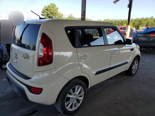 2013 KIA Soul +