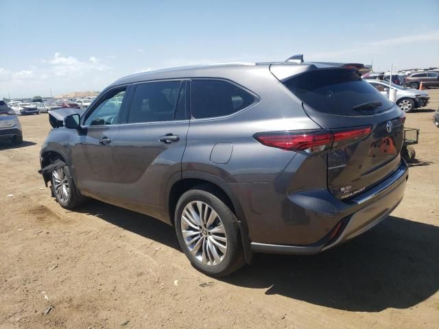 2022 Toyota Highlander Platinum