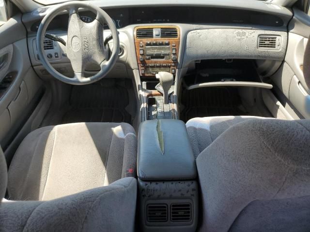 2000 Toyota Avalon XL