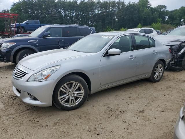 2015 Infiniti Q40