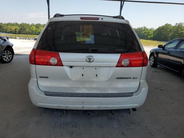 2007 Toyota Sienna XLE