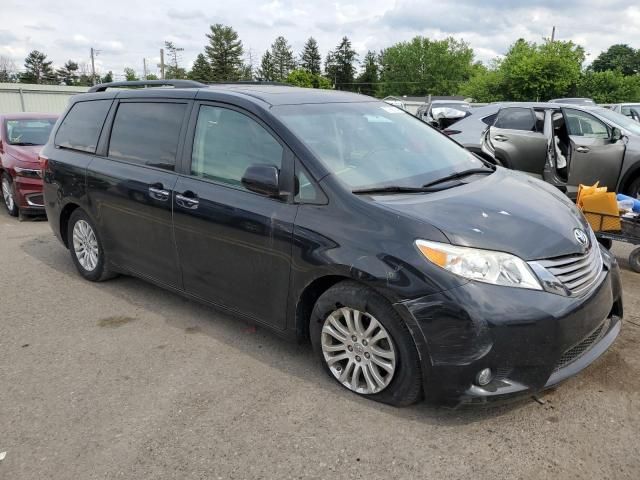 2016 Toyota Sienna XLE