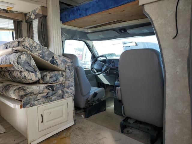 2004 Coachmen 2004 Ford Econoline E450 Super Duty Cutaway Van