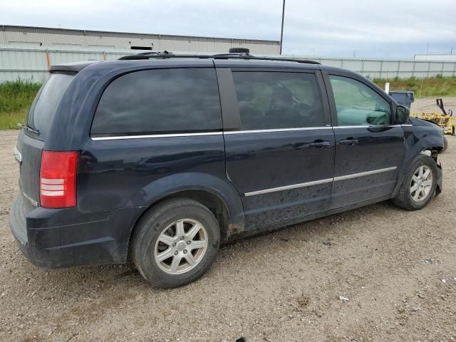 2010 Chrysler Town & Country Touring