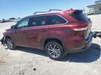 2017 Toyota Highlander SE