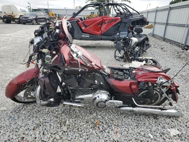 2012 Harley-Davidson FLHXSE3 CVO Street Glide