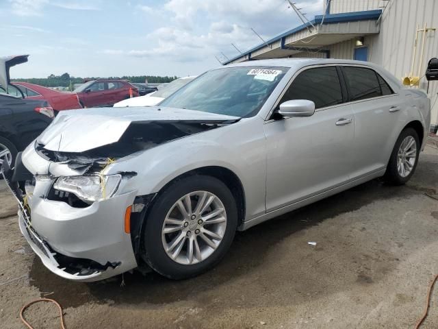 2019 Chrysler 300 Touring