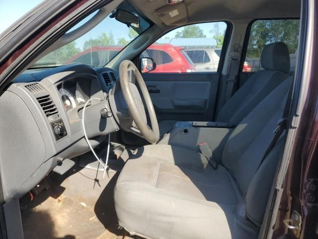 2005 Dodge Dakota Quattro